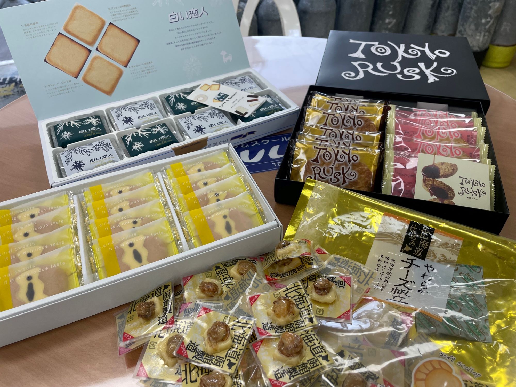 冬休みスタッフのお土産😉