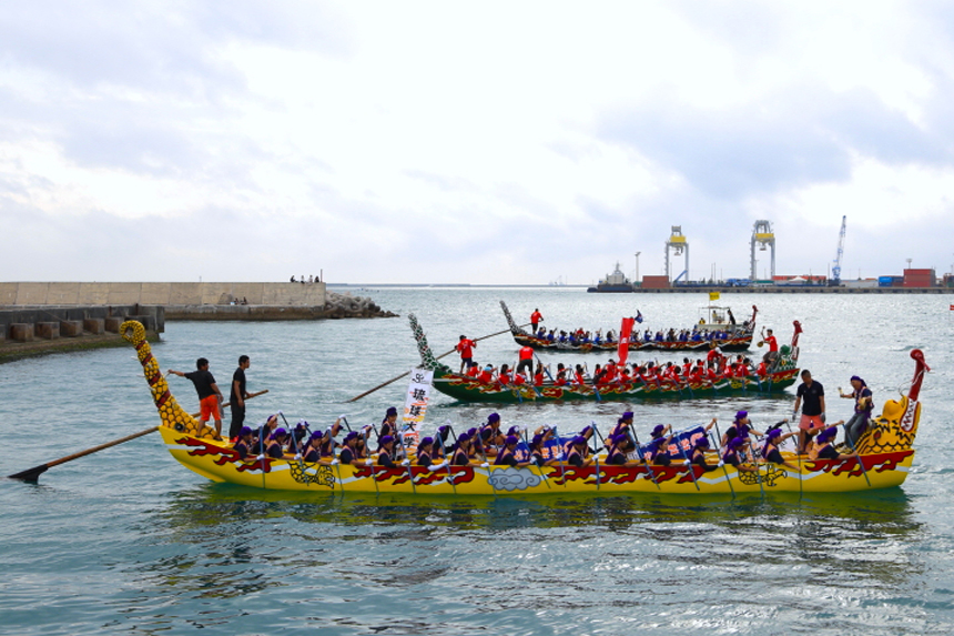 那覇ハーリー（那覇市）今年も那覇港新港ふ頭⚓