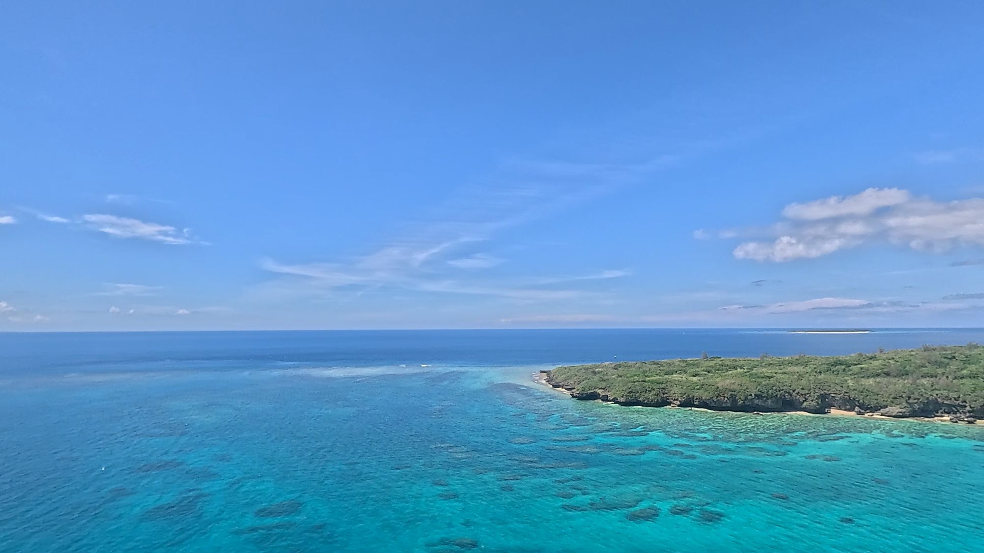 空から見る海